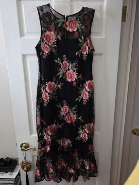 Calvin Klein Ladies Sleeveless Black Dress with Pink Floral Embroidery, Size 10